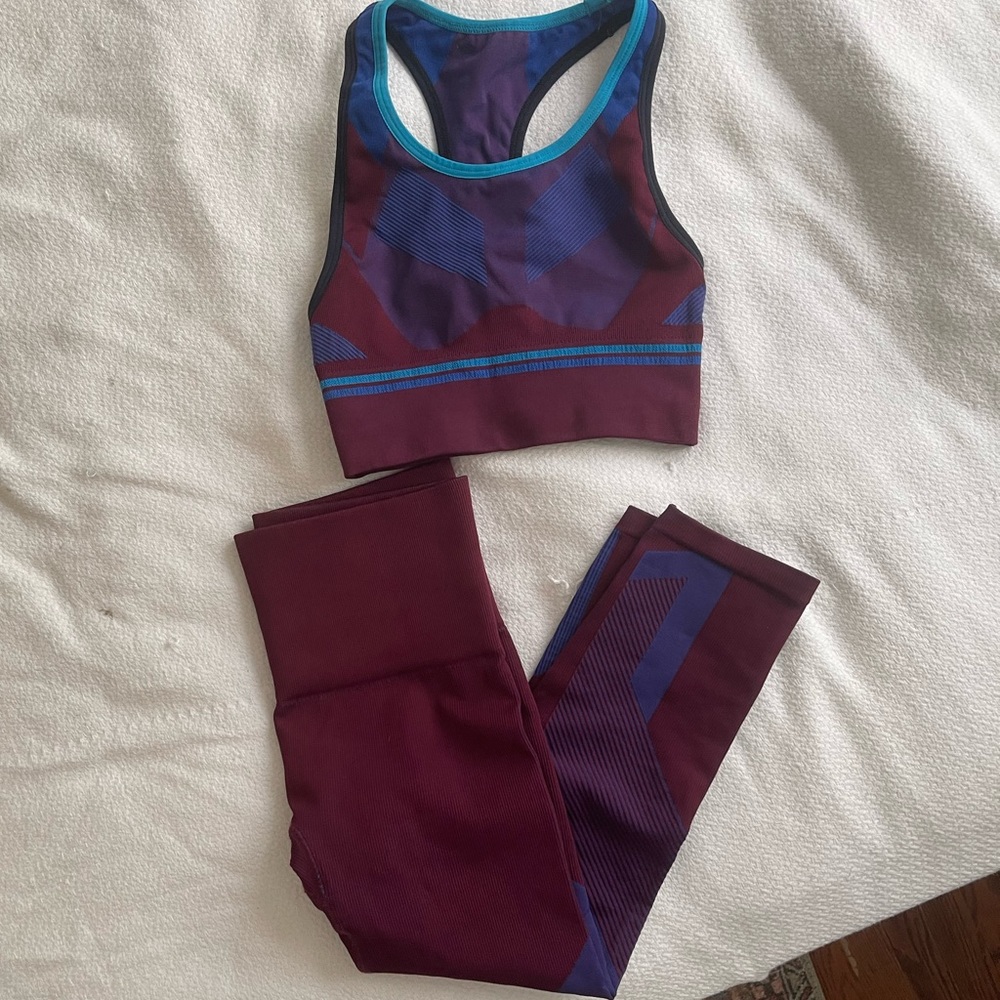 High-Waist Burgundy Leggings with Blue Accent — Matching Active Set